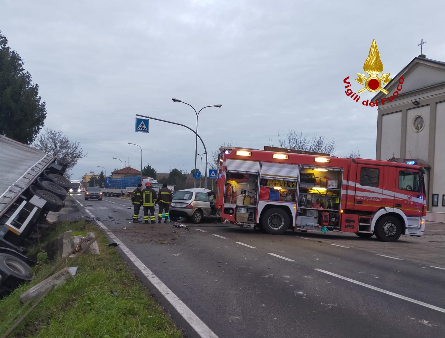 SAN DONA': INCIDENTE MORTALE, MUORE 21ENNE